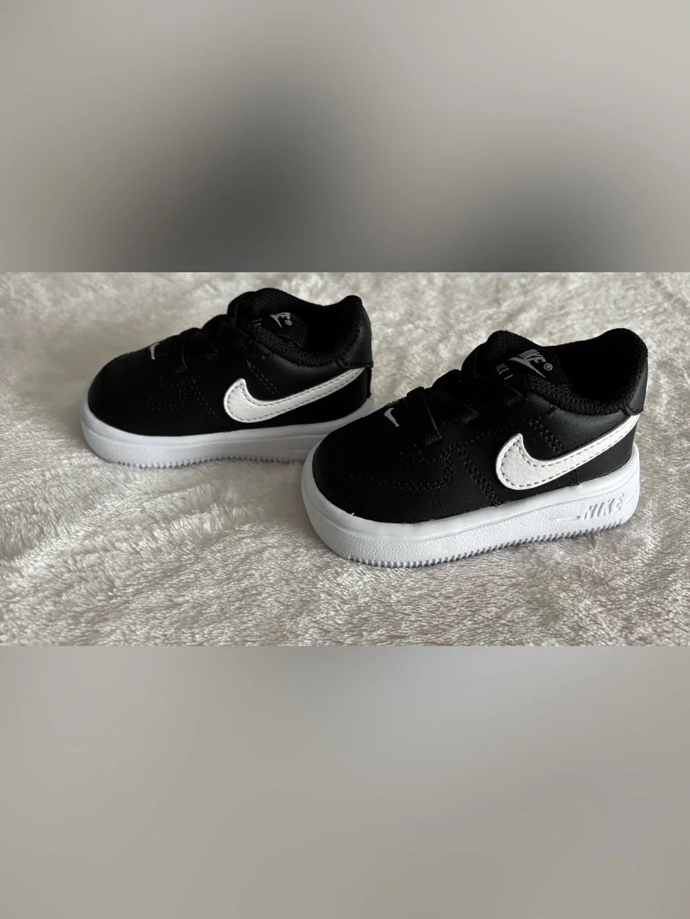 Nike Kids Black and White Low-Top Sneakers